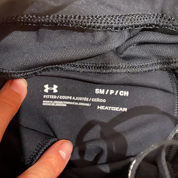 Underarmour speed pocket black joggers - Picture 3 of 3
